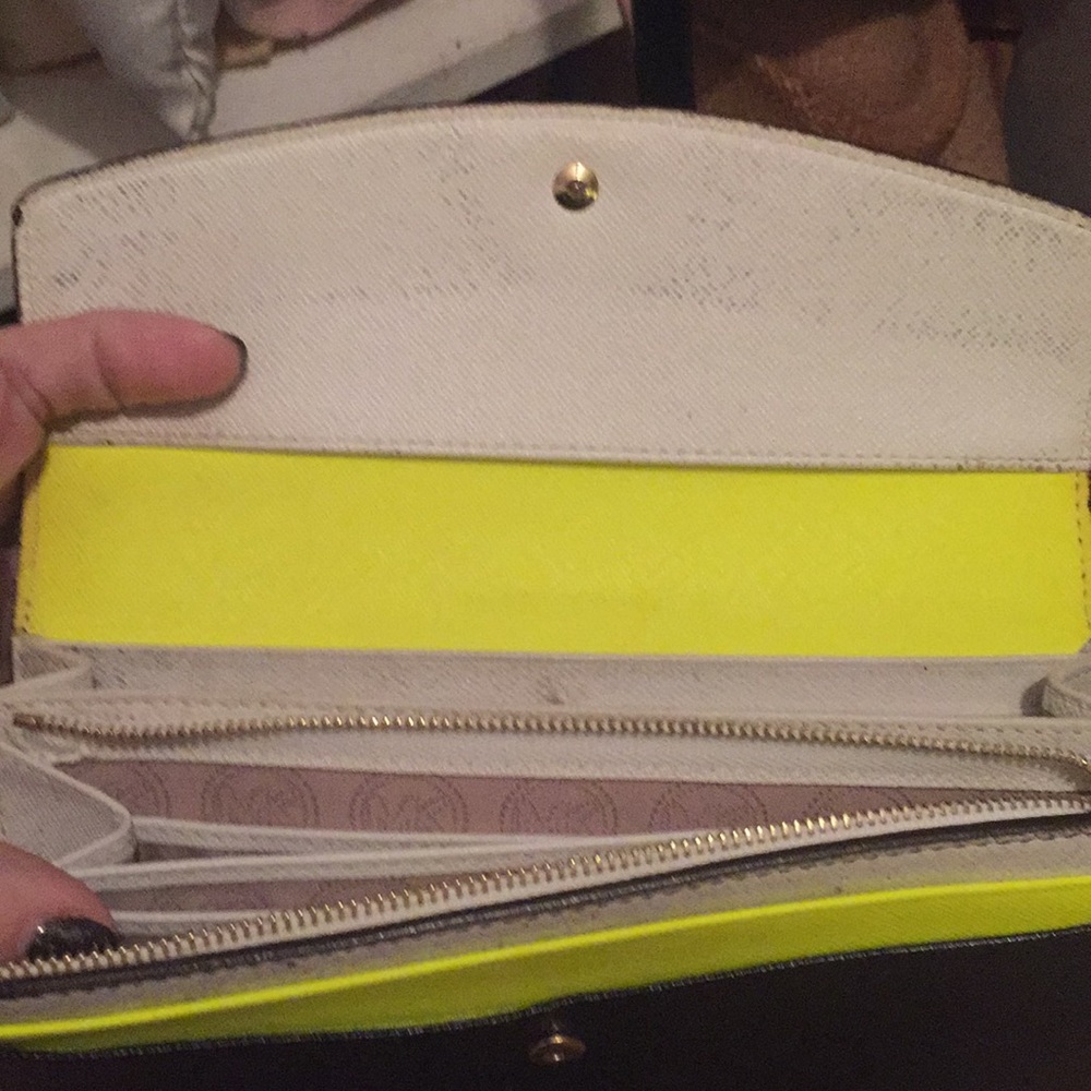 Wallet - Picture 3 of 3